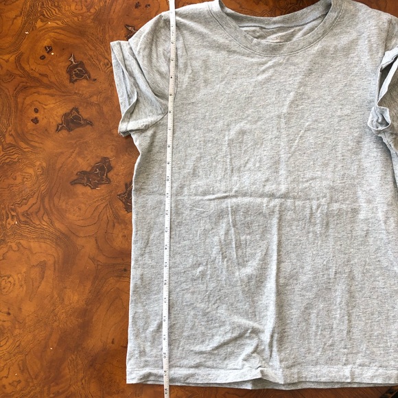Madewell Grey T-shirt - Picture 8 of 11
